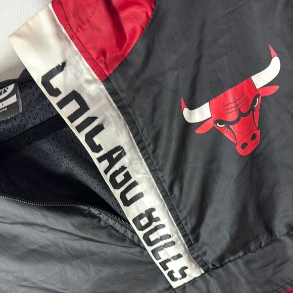 VTG Chicago Bulls Windbreaker - Men's Small - Picture 3 of 5